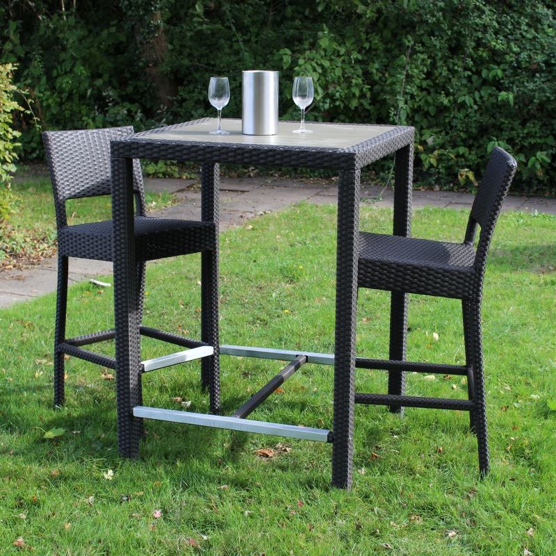 Garden Chairs Evesham - 2 Plastic Garden Chairs In Wr11 Wychavon For 10